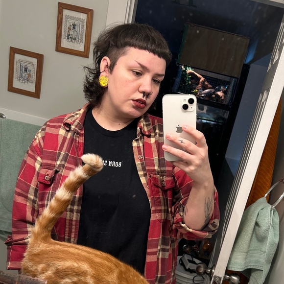 Meet your Posher, Vee - Picture 1 of 1